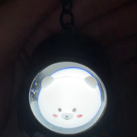 Dual Power pouches w/ Bear Astronaut Light up Keychain - Picture 7 of 8